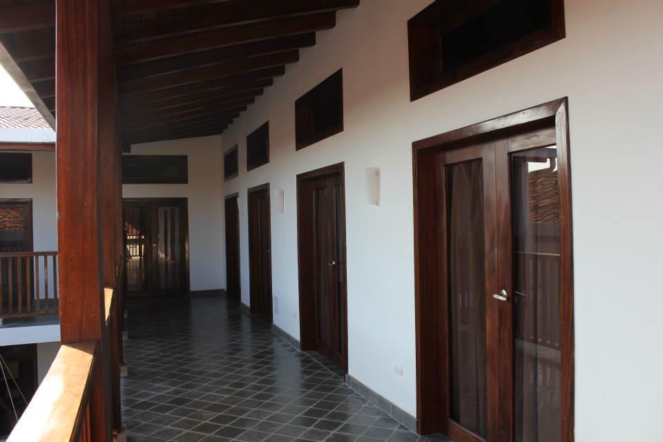 Hotel Azul León Exterior foto